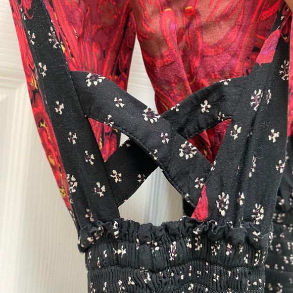 Free People Sleeveless V-Neck Red and Black Patterned Dress Side Cutouts Size S - Picture 3 of 7